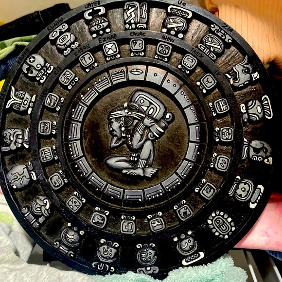 Authentic Indigenous Mayan Calendr Made from Stone - Picture 1 of 2